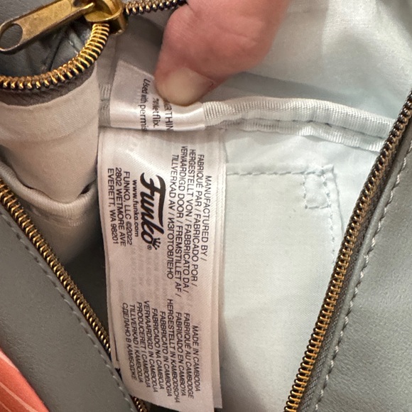 Stranger things mini backpack - Picture 7 of 9